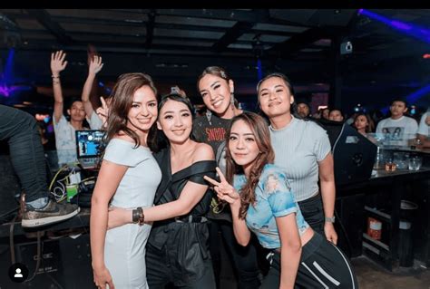 Medan Find A Prostitute