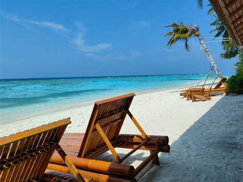 Thinadhoo Sex Escort