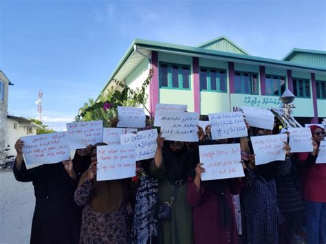 Naifaru Sexual Massage